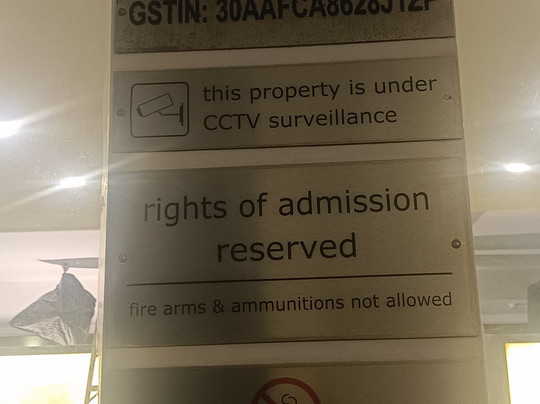 Ginger Goa, Dona Paula主图