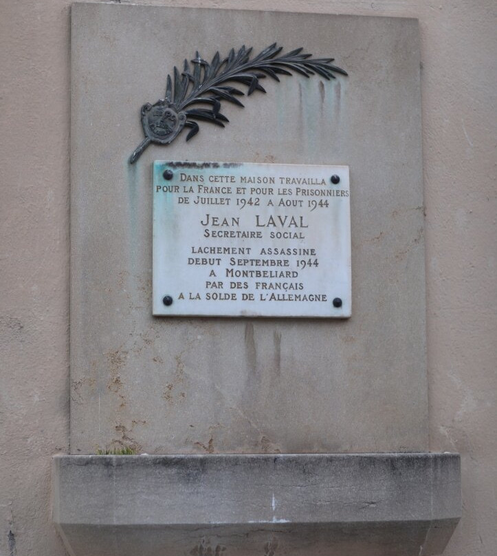 Place de l'Hôtel de Ville-索恩河畔沙隆必去景点