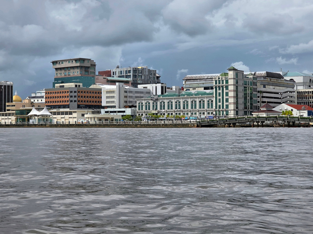 Dermaga Diraja Bandar Seri Begawan-斯里巴加湾必去景点