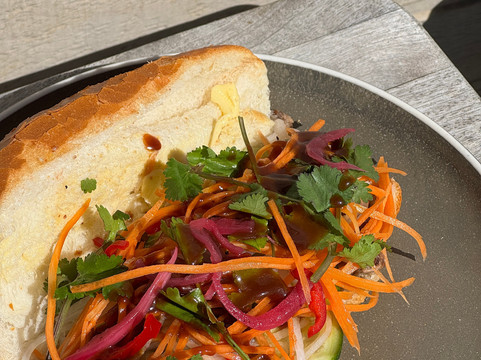 Valerie's Sunroom Cafe