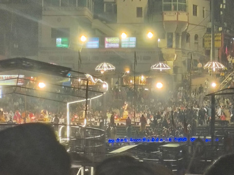 Ganga Aarti-瓦拉纳西必去景点