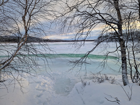 老爷爷极光团-基律纳必去景点
