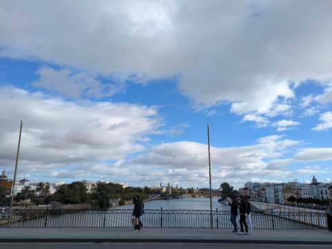 伊莎贝尔二世桥-塞维利亚必去景点