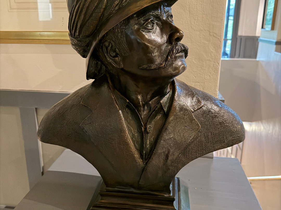 The Stanley and Livingstone-维多利亚瀑布必去景点