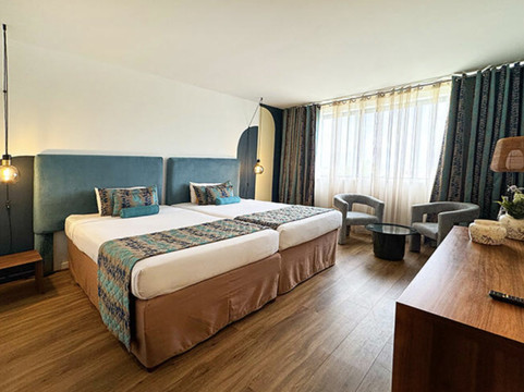 卡里比拉瓦尔梅尼尔酒店