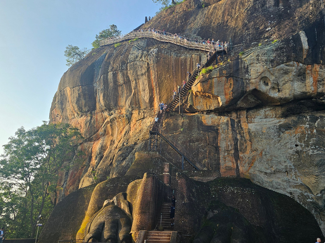 Wingsbrya Travels-Athurugiriya必去景点