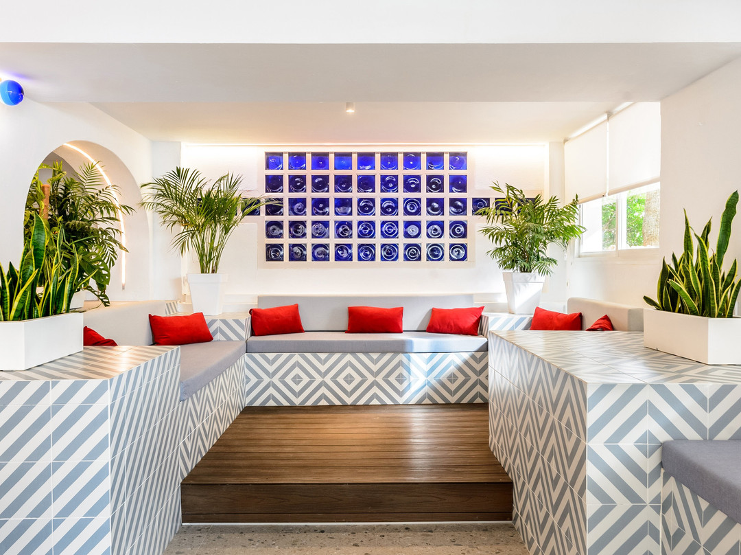 伊索拉维布拉酒店 - 限成人主图