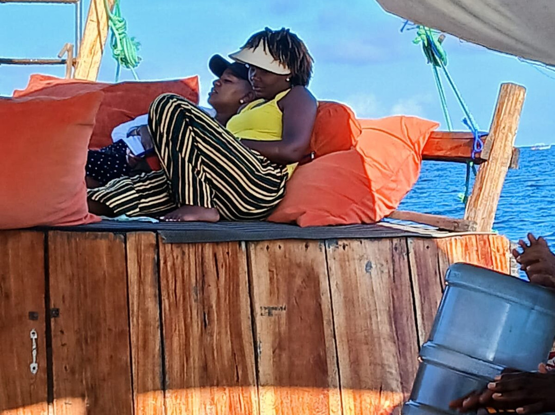 Nomadic Sails-Wasini Island必去景点