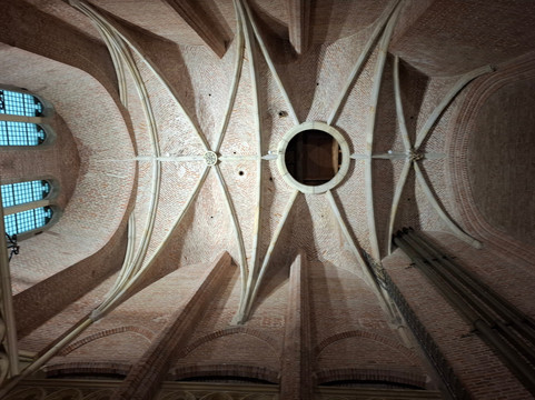 Onze-Lieve-Vrouwetoren-阿默斯福特必去景点