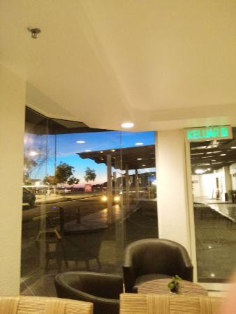 京那巴鲁凯悦酒店主图