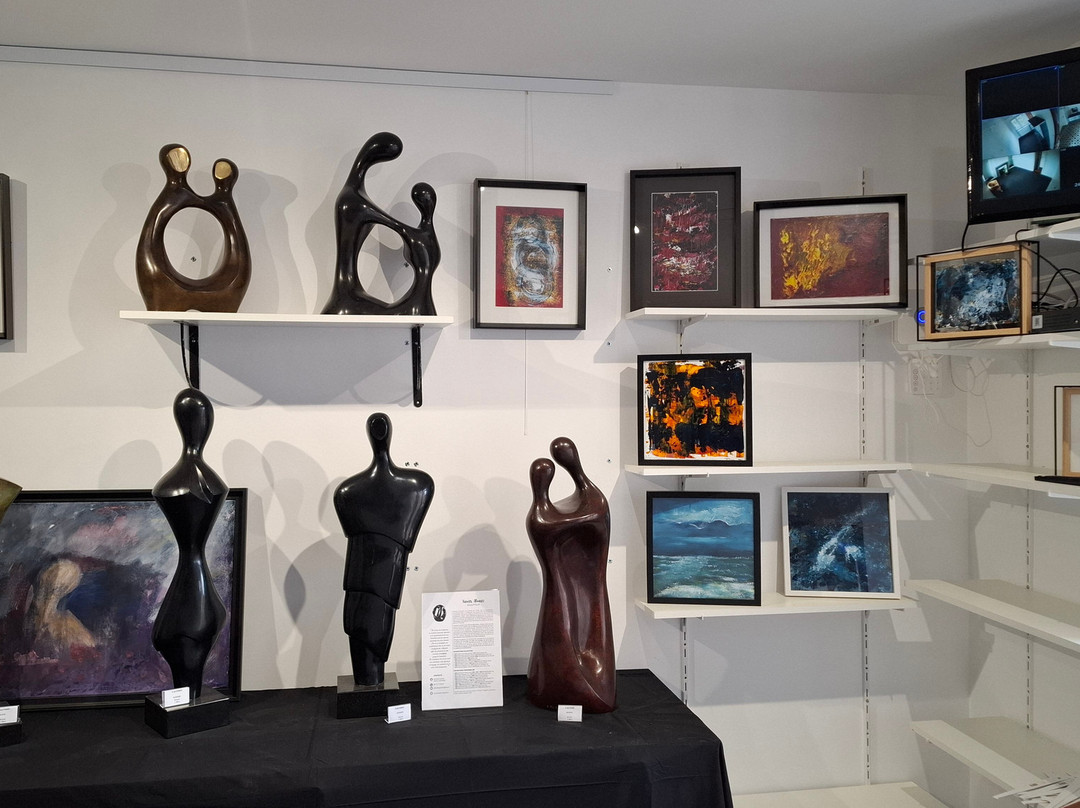 Galerie Victor Hugo-昂布瓦斯必去景点