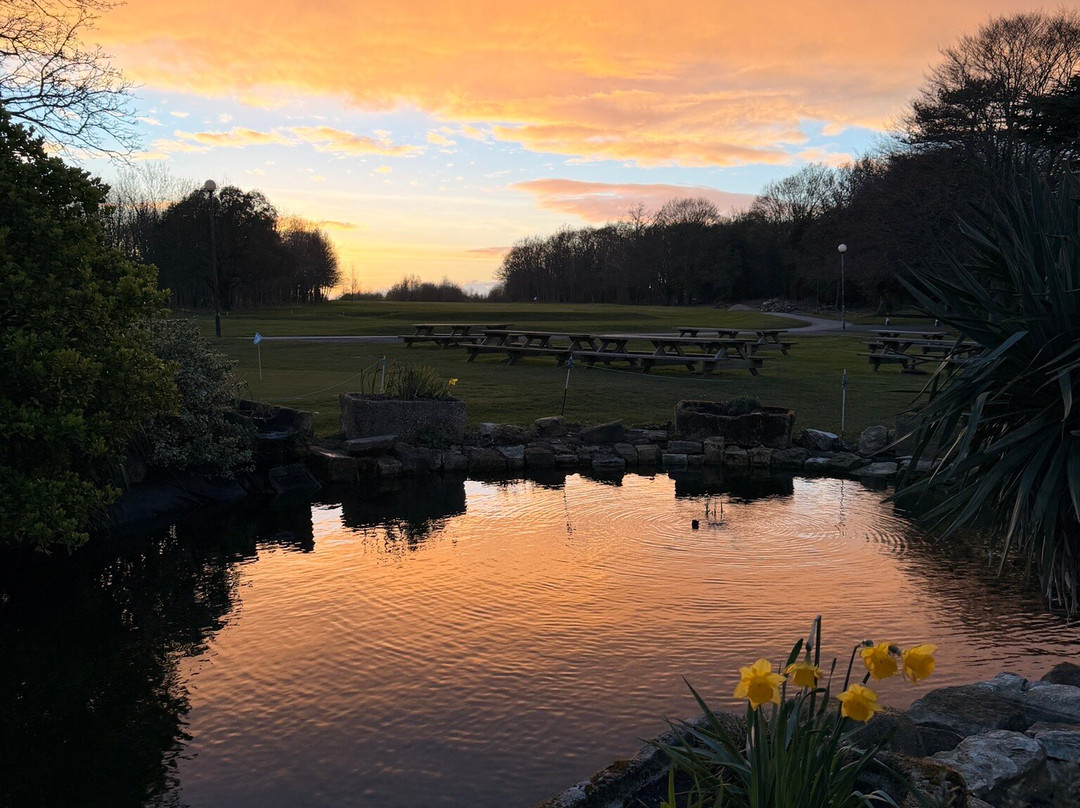 欧斯敦霍尔酒店主图