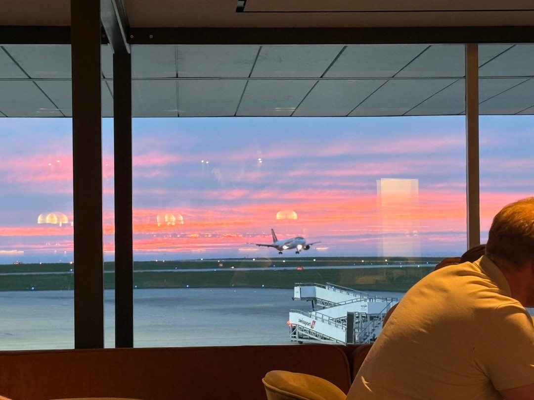 No1 Lounge at Jersey Airport-泽西岛必去景点