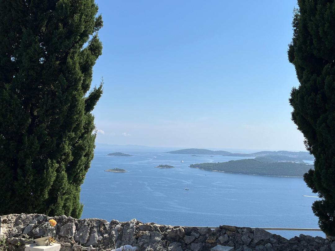 Monastery of Our Lady of Anđela-奥雷比奇必去景点
