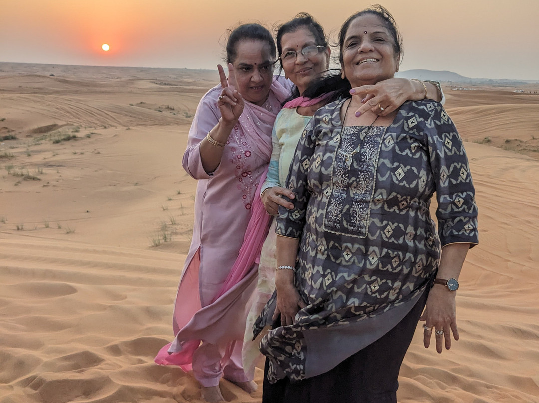 果阿坎多林假日酒店主图