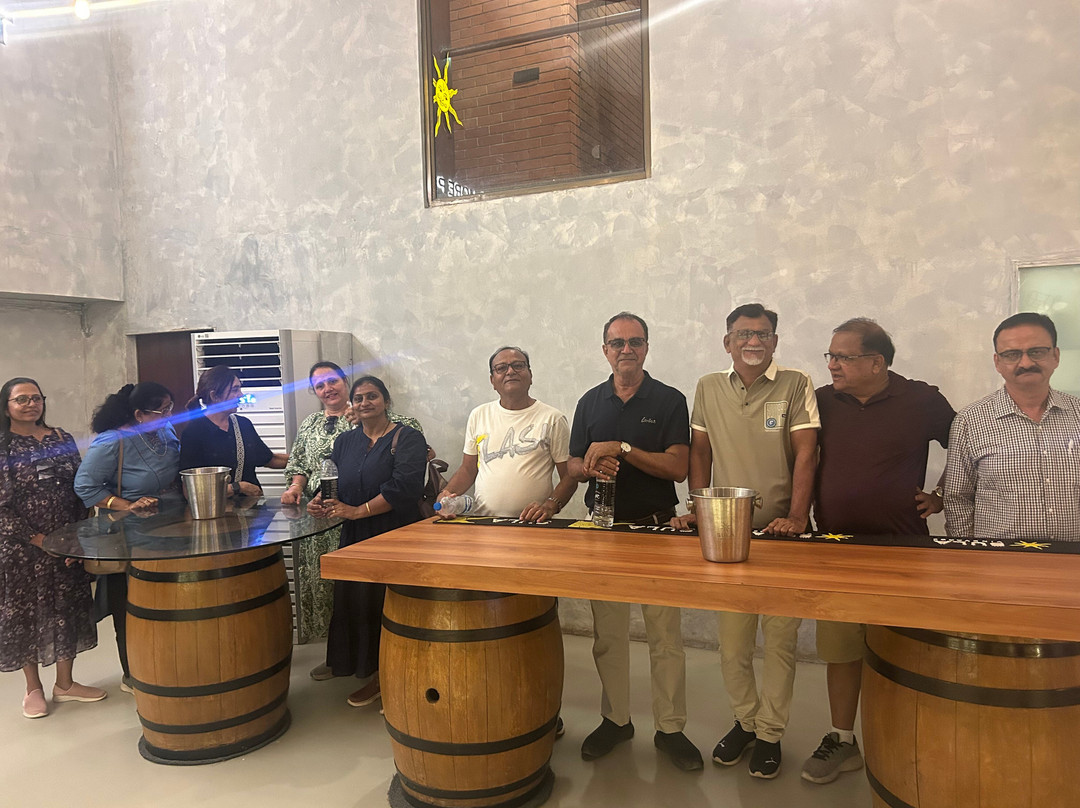 苏拉超越旅馆主图