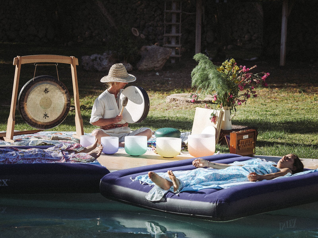 Son Granot Sunset Sounds - Floating Sound Bath-Es Castell必去景点
