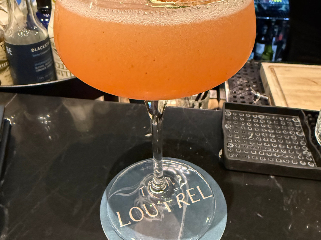 洛特雷尔酒店主图