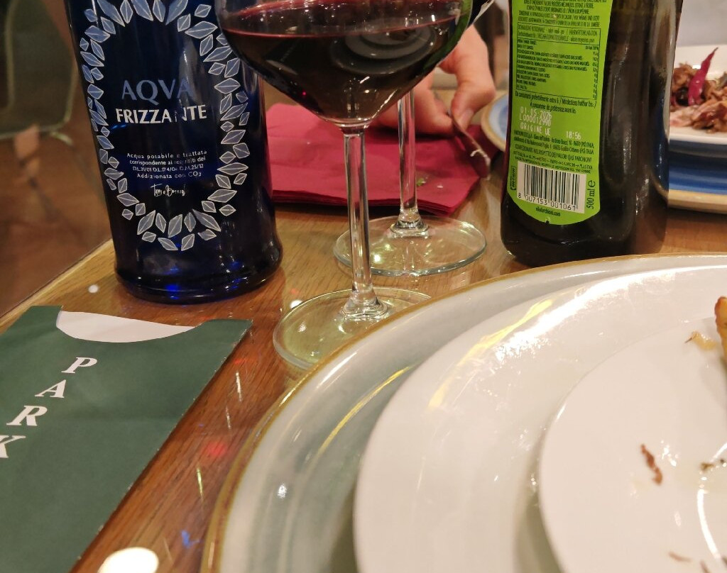 埃里莫冬宫酒店主图