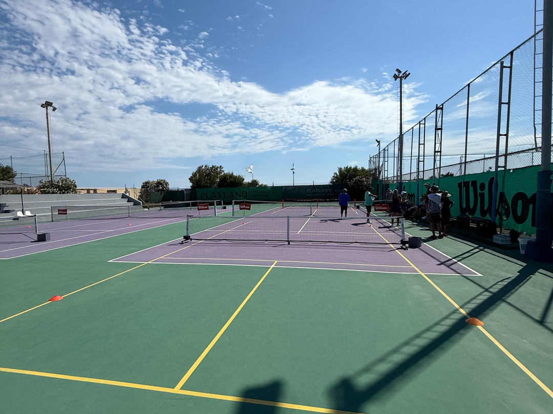 Playland Sport Center Santorini-Mesaria必去景点