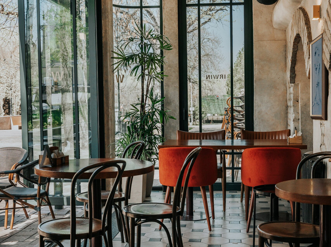 Irwin Grill & Bar