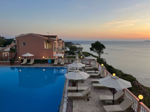 Romanza Hotel-旅行者