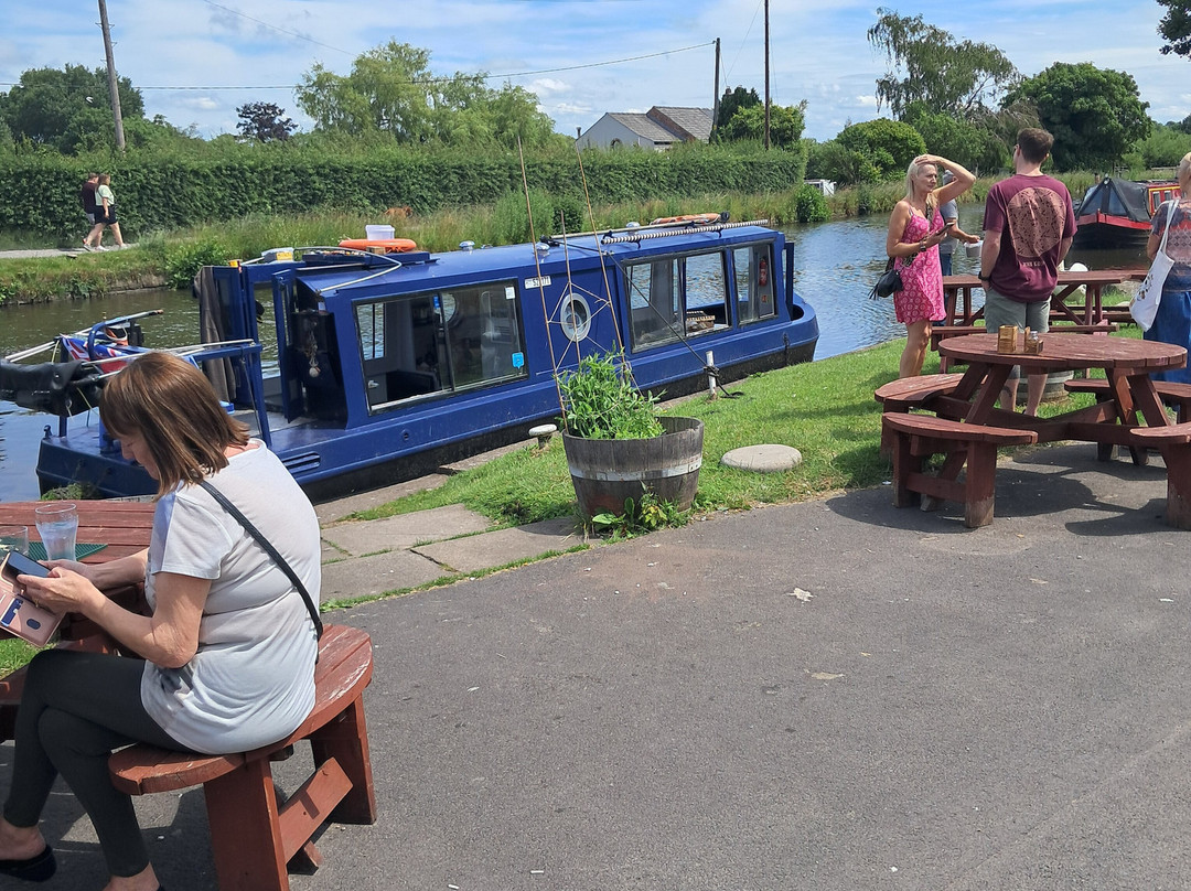 Lancashire Canal Cruises-Burscough必去景点