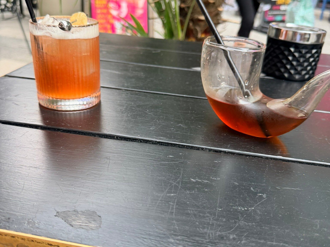 曼斯利斯特罗兹宫套房酒店主图