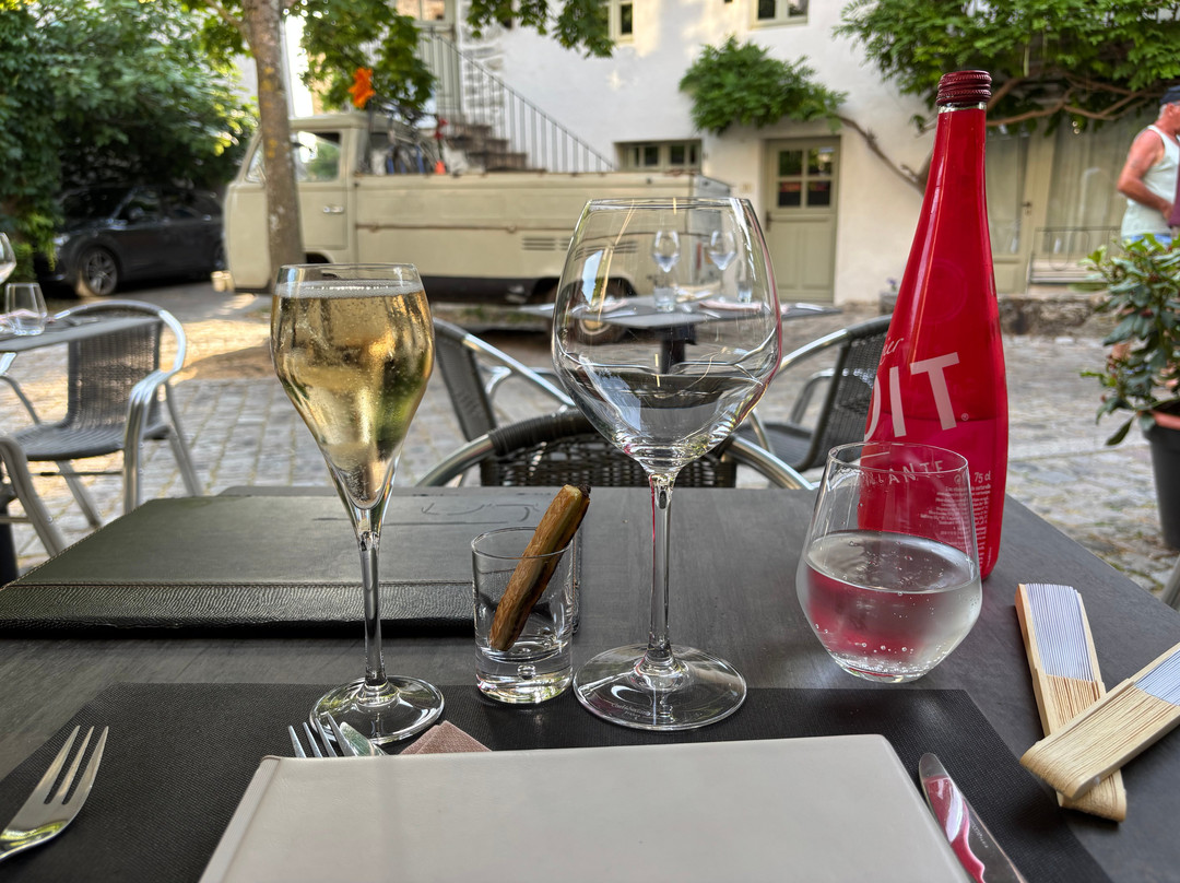 La Table De Nernier