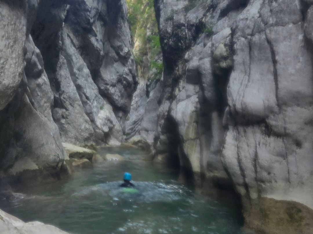 Bureau des Guides de Canyon-卡斯特亚纳必去景点