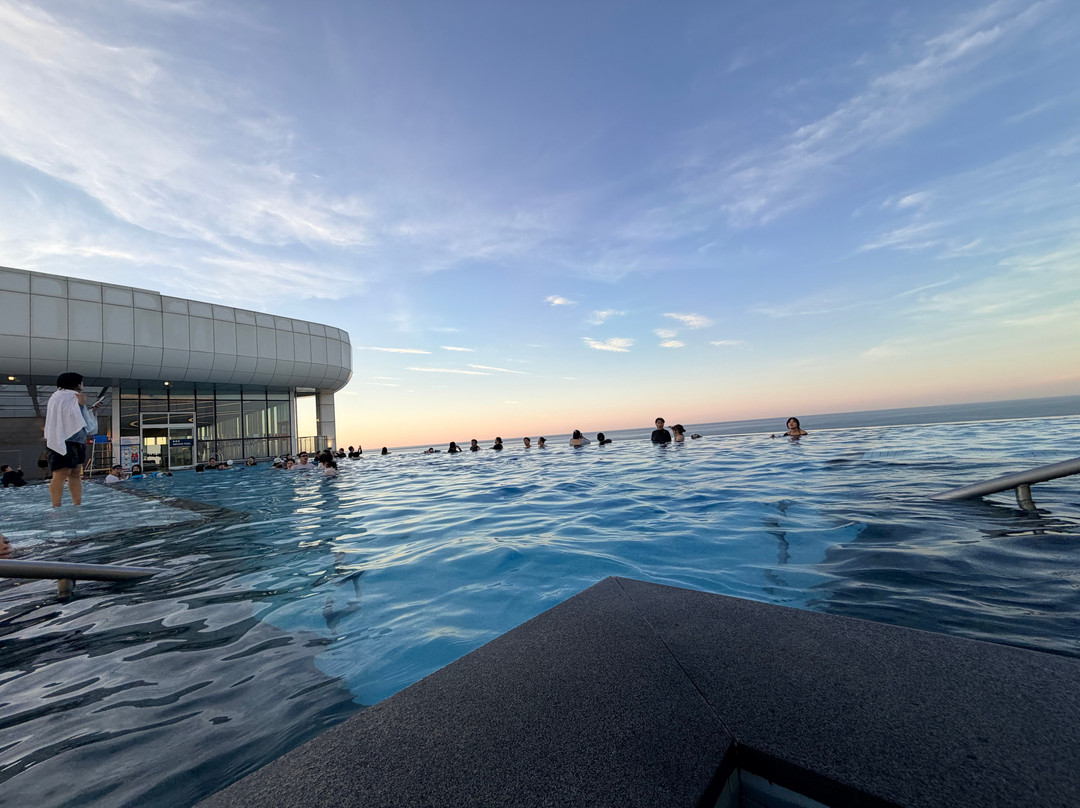 镜浦天空湾酒店主图
