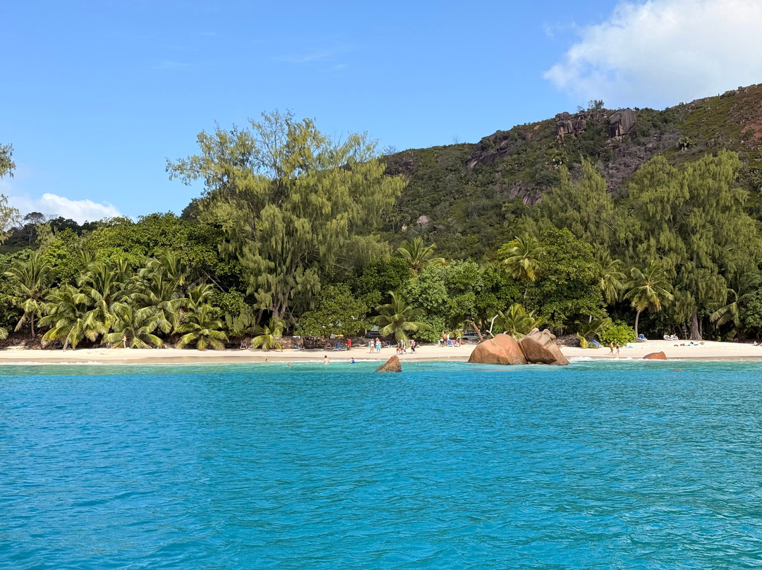 Geoli Charters-Anse la Blague必去景点