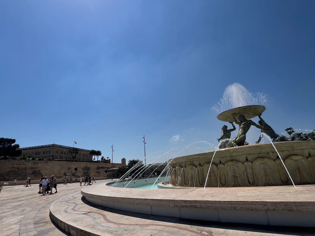Triton Fountain-瓦莱塔必去景点