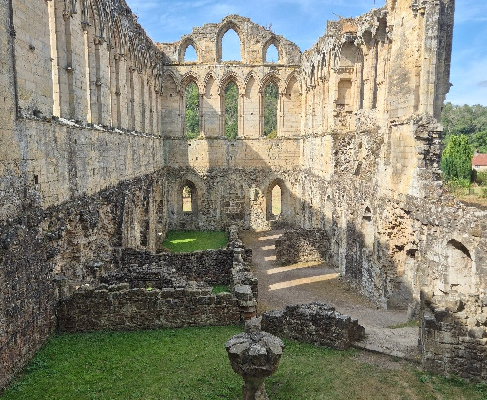 Rievaulx Abbey-赫尔姆斯利必去景点