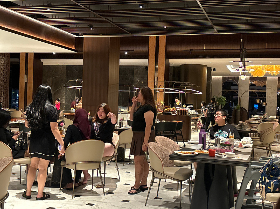 Angkasa Restaurant & Bar
