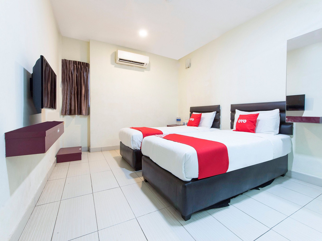 Ayer Hitam酒店住宿-Collection O Yong Peng Near Dataran Gemilang Formerly H3 Hotel.