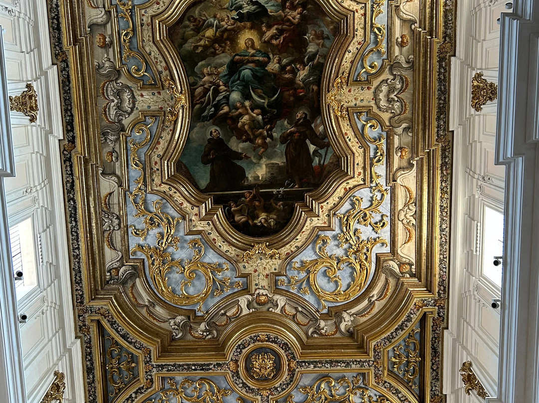 Basilica di San Bernardino-拉奎拉必去景点