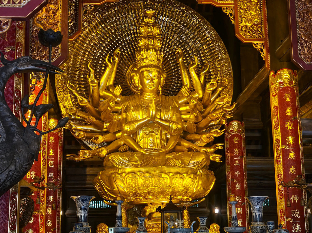Bai Dinh Pagoda-Gia Sinh必去景点