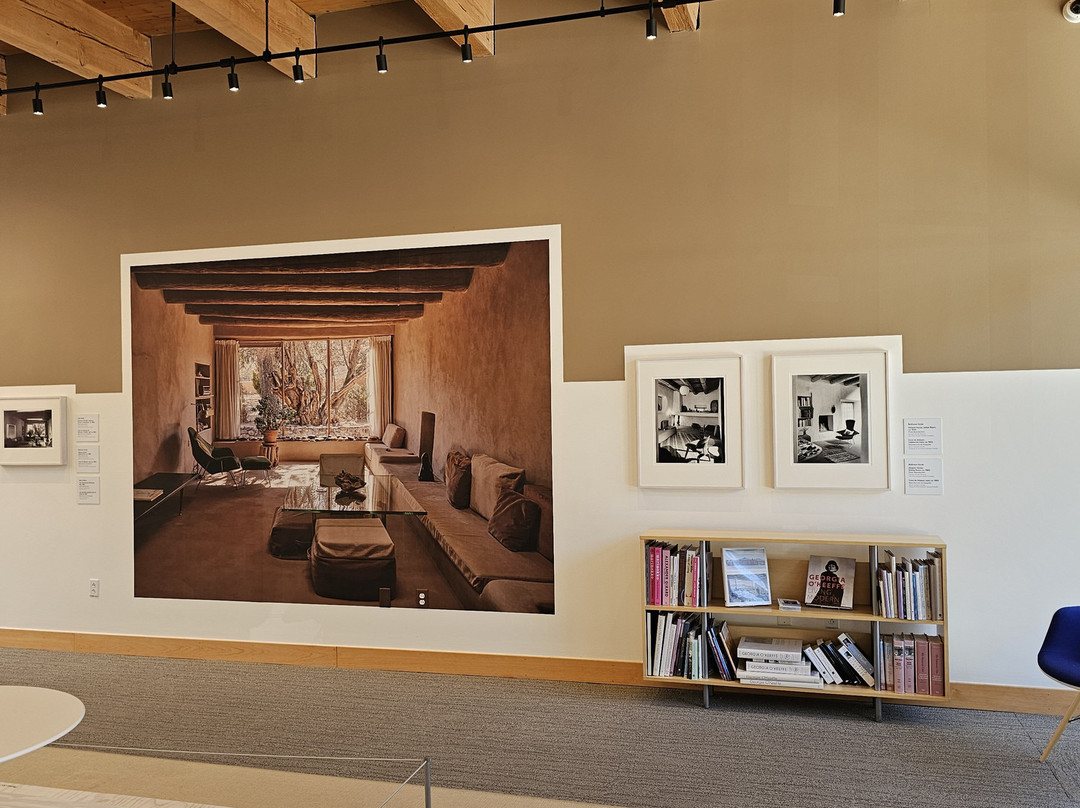 Georgia O'Keeffe: Welcome Center-Abiquiu必去景点