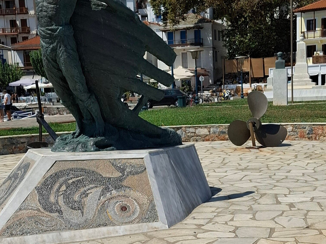 Skopelos Port Pier-Skopelos Town必去景点