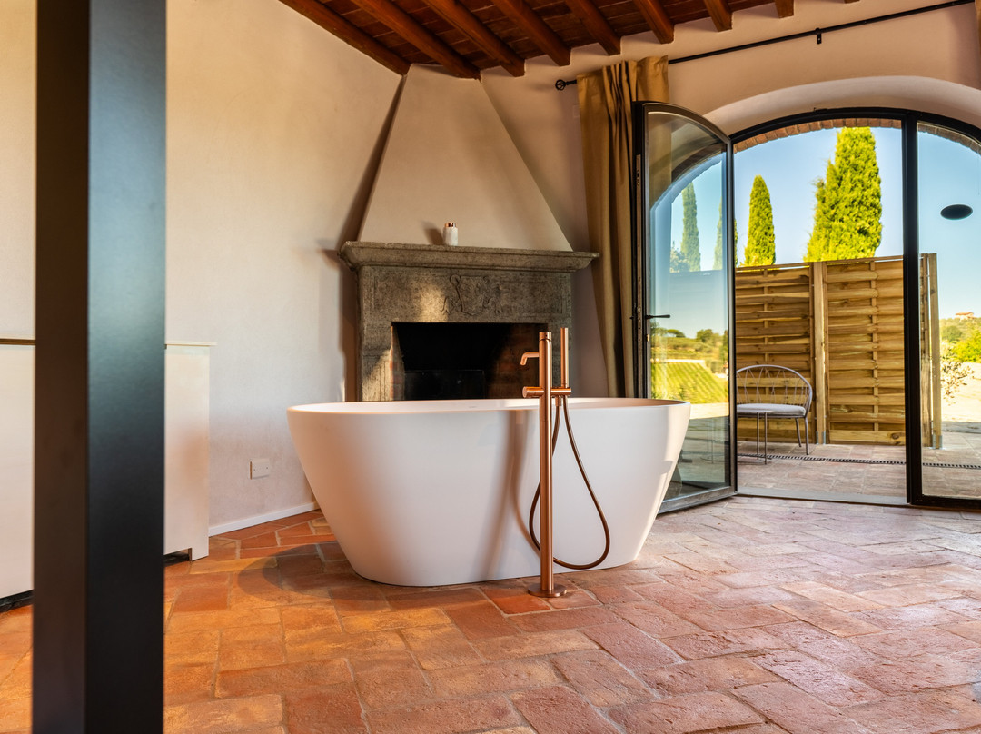 Tenuta Golo - Luxury Vineyard Suites in Montepulciano主图