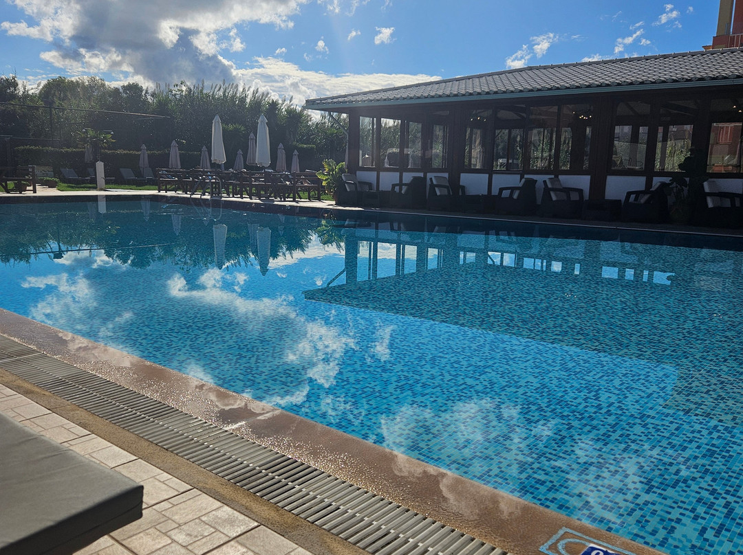 Thomas Bay Hotel主图