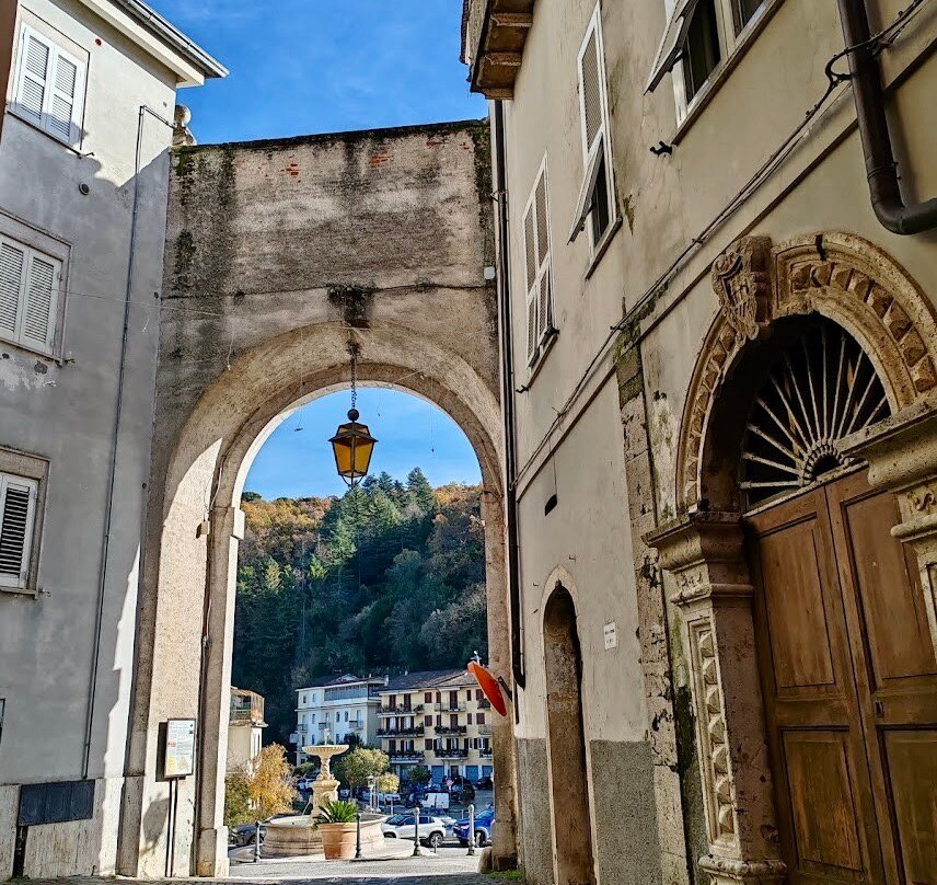 Palazzo Ducale Cantelmo-Atina必去景点