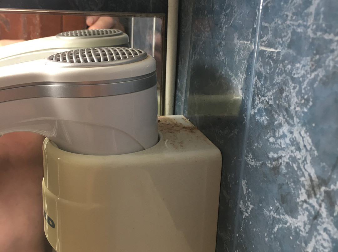 卡茨萨拉斯湾畔酒店主图