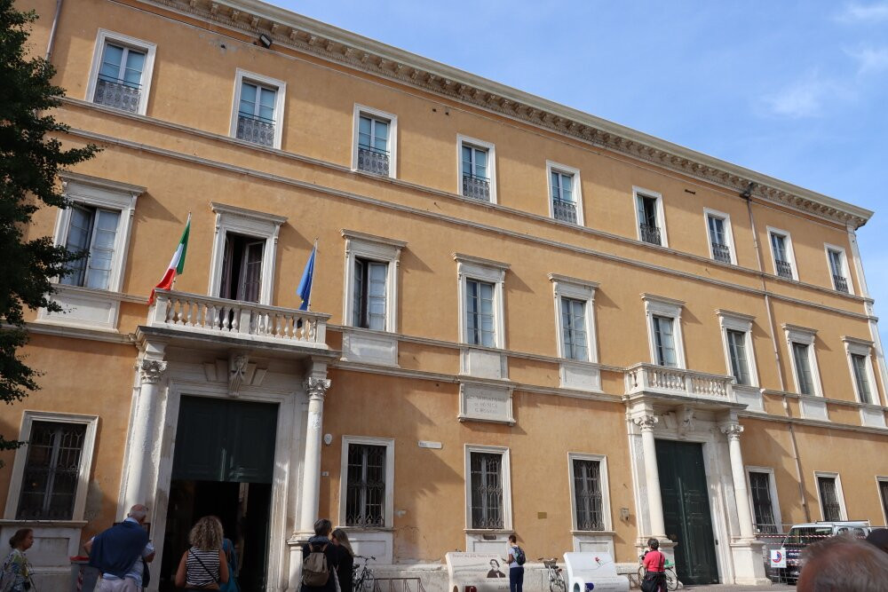 Conservatorio Rossini-佩萨罗必去景点
