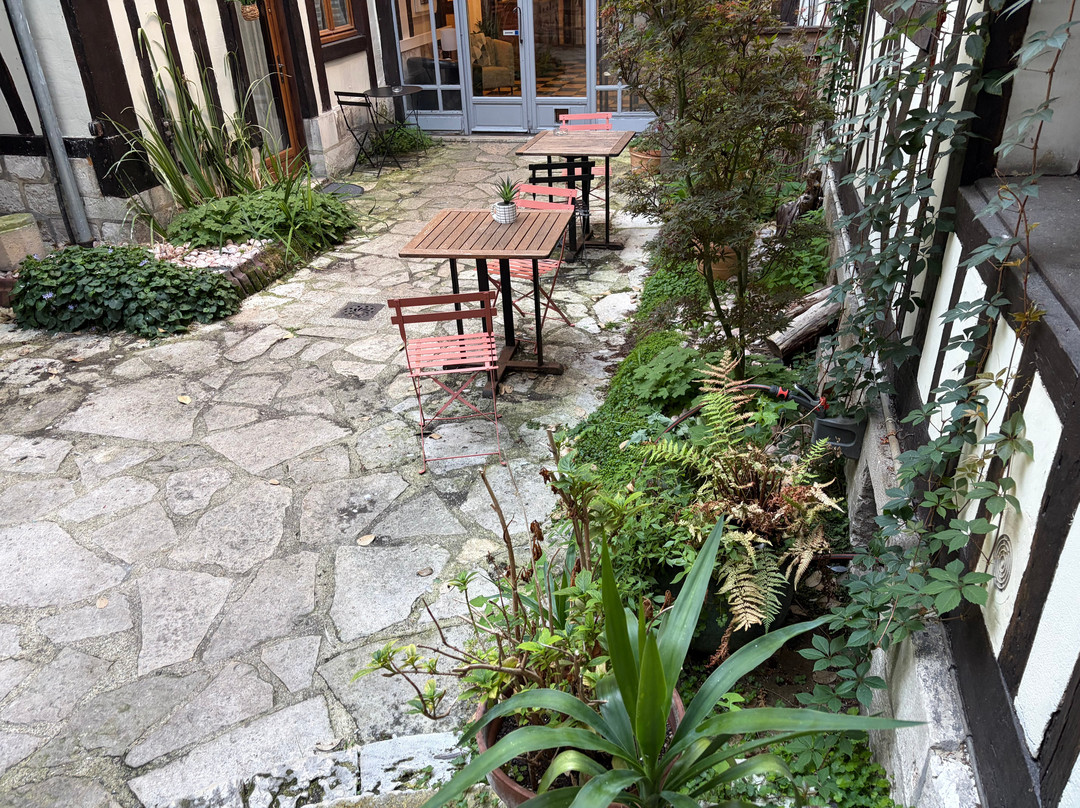 大剧院酒店主图