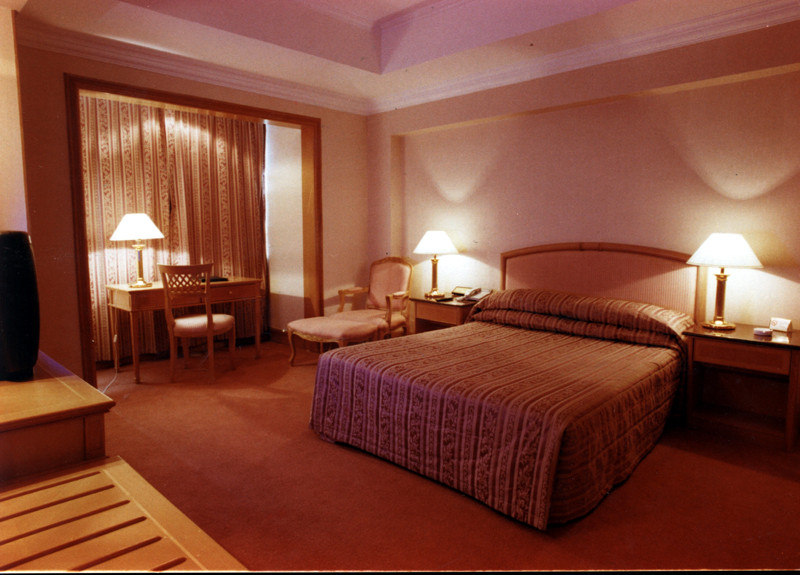 焦作亿万饭店主图