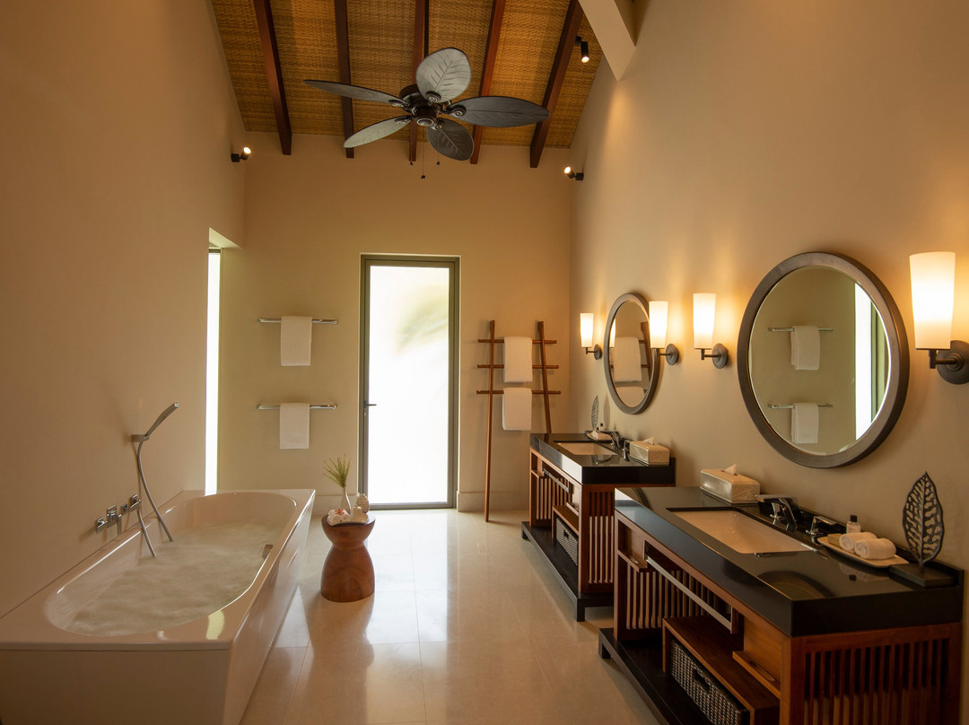 The Residence Maldives at Dhigurah主图