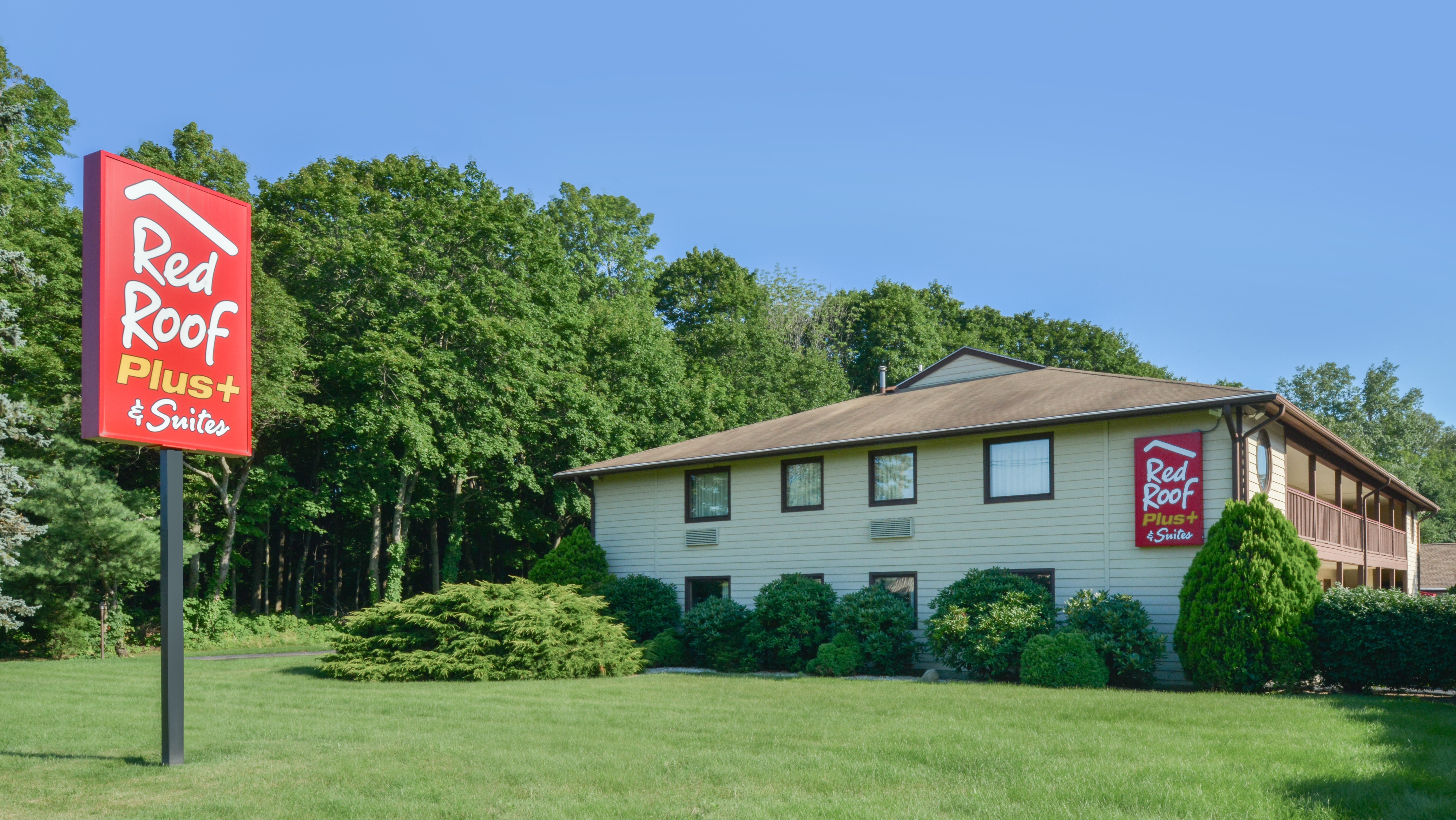 Red Roof PLUS+ & Suites Guilford-官方