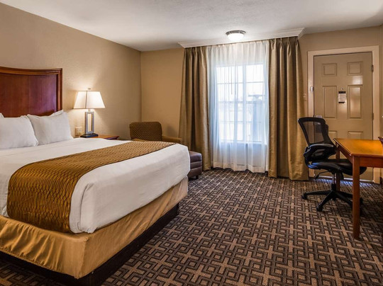 Best Western Swiss Clock Inn主图